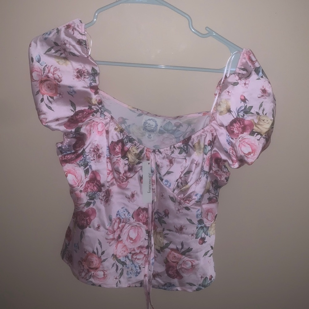 Beautiful puff sleeve top